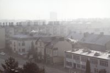 Ul. Siemiradzkiego : z mojego okna mglisty i mroźny ranek [Fotografia]