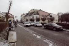Ul. Mickiewicza : parking płatny przy pl. Cichociemnych [Fotografia]