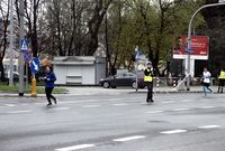 Ul. Piłsudskiego przy skrzyżowaniu z ul. Targową - biegi uliczne [Fotografia]