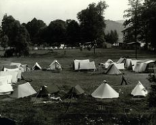 [Lesko. Camping] [Fotografia]