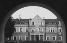 [Pałac Ponińskich w Horyńcu Zdroju - sanatorium "Metalowiec"] [Fotografia]